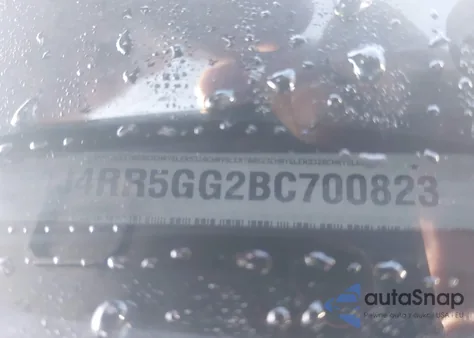 2011 Jeep Grand Cherokee Limited z USA, uszkodzony, nr VIN 1J4RR5GG2BC700823